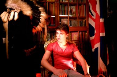 Tom Andrews - Songwriter based in Bristol, UK. 19 10496933 10152582924429714 7022028505624539038 o