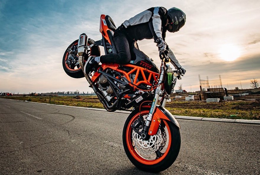 Stunt Rider - Radislav Mihajlov : Man with Bikes In His Blood 8 81429495 2968870059840995 4261476588429770752 n 1