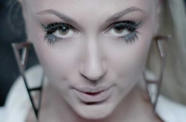 FIYACRAKA - #18 on the Billboard Dance Club Charts 20 maxresdefault