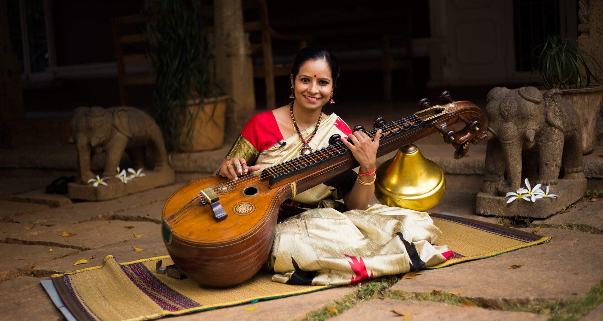 Dr. Jayanthi Kumaresh - An Indian Veena musician. 4 67361496 1228351620660007 8442459755951161344 o