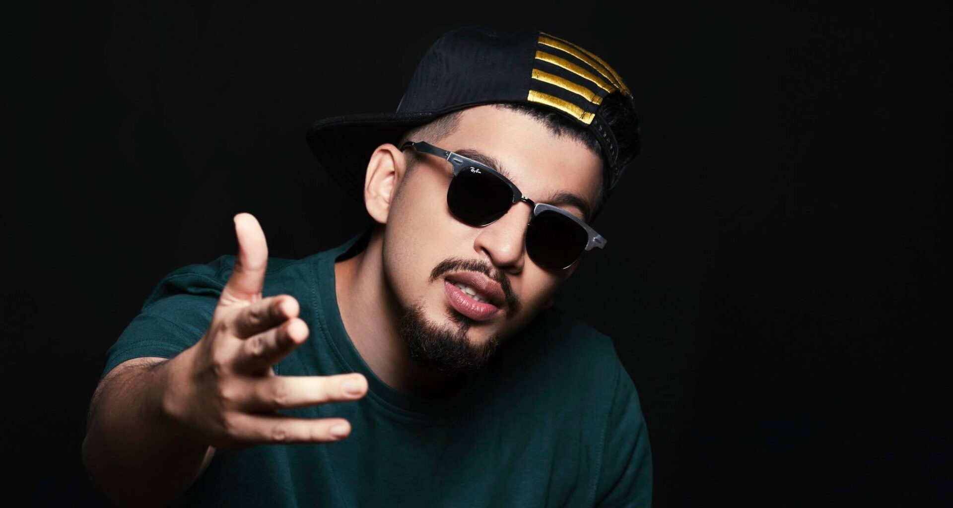 Naezy is an Indian rapper from Mumbai, Maharashtra 8 www.talentsofworld.com | Talentsofworld Articles