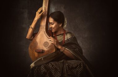 "Bombay" Jayashri Ramnath is an Indian musician. 21 www.talentsofworld.com | Talentsofworld Articles