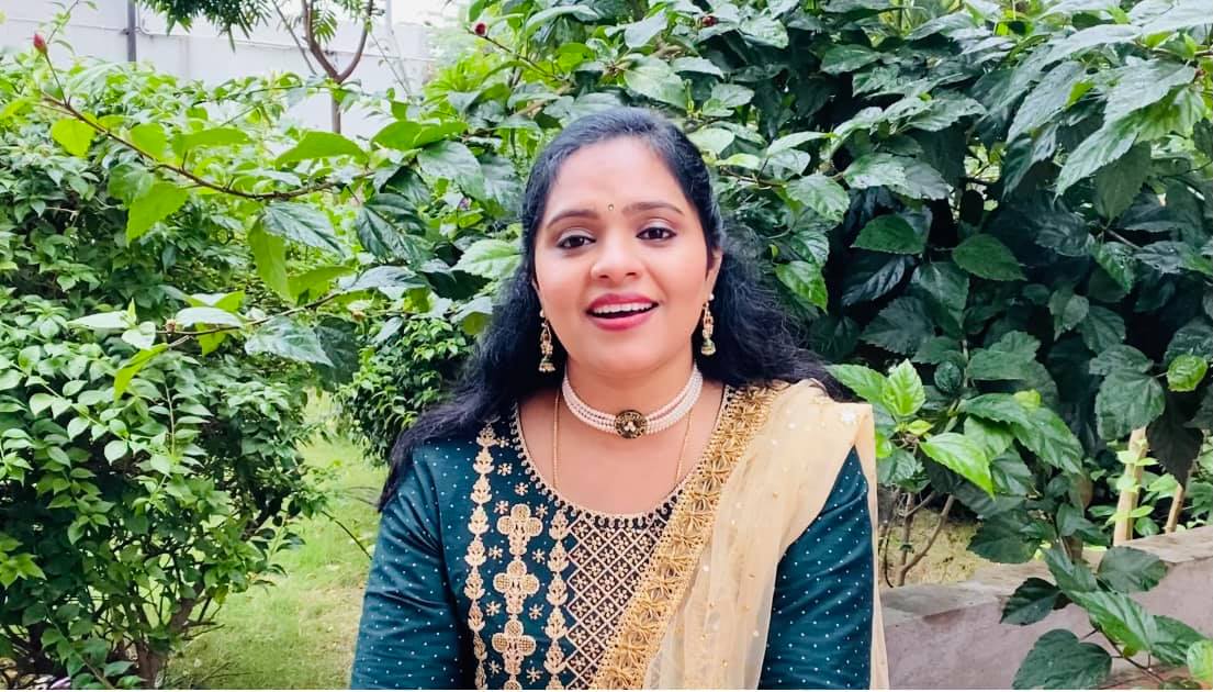 Gopika Poornima - an Indian singer who mostly sings for Telugu, Tamil, and Kannada. 4 Talentsofworld Articles | www.talentsofworld.com