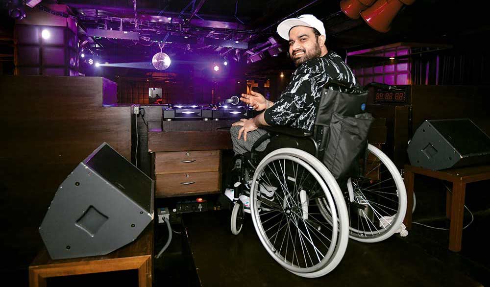 Aamish - the first and only differently-abled DJ from India. 8 Talentsofworld Articles | www.talentsofworld.com