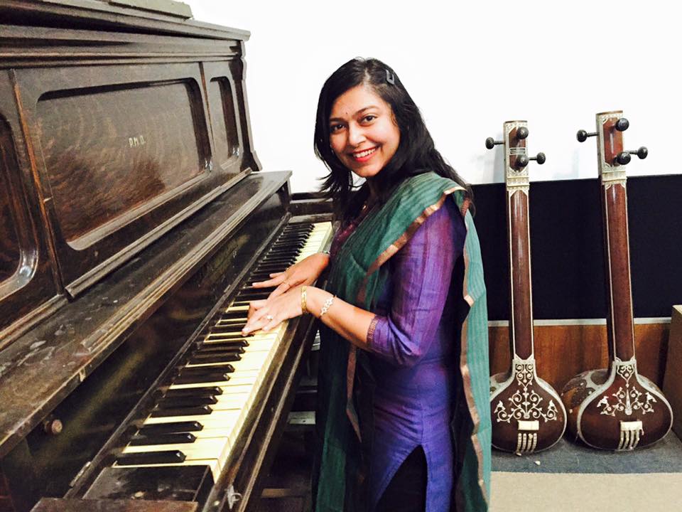 Neha Rajpal - a producer, singer and anchor in the Indian music industry. 8 Talentsofworld Articles | www.talentsofworld.com
