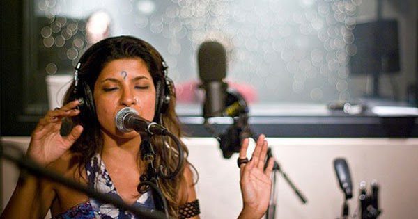 Mehnaz Hoosein - an Indian pop singer and songwriter from Mumbai, India. 8 www.talentsofworld.com | Talentsofworld Articles