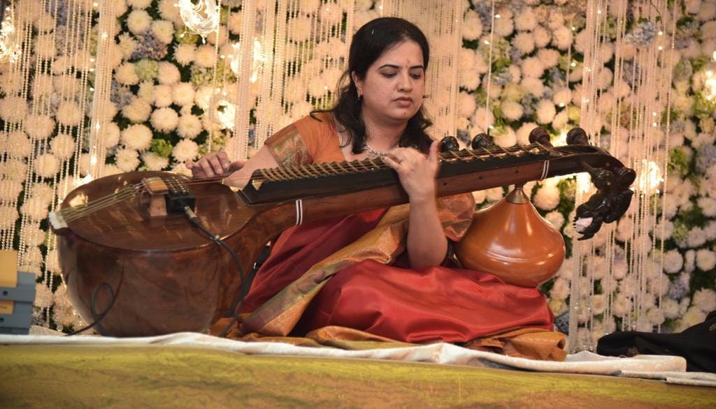 Nanditha (singer) - a playback singer in the Kannada film industry. 8 Talentsofworld Articles | www.talentsofworld.com