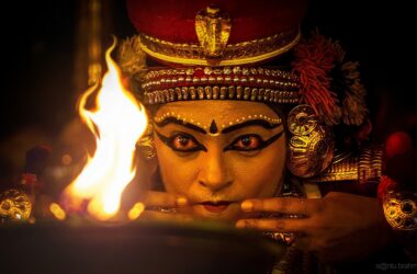 Kapila Venu - a practitioner of Kutiyattam and a disciple of the Kutiyattam maestro Guru Ammannur Madhava Chakyar. 18 www.talentsofworld.com | Talentsofworld Articles