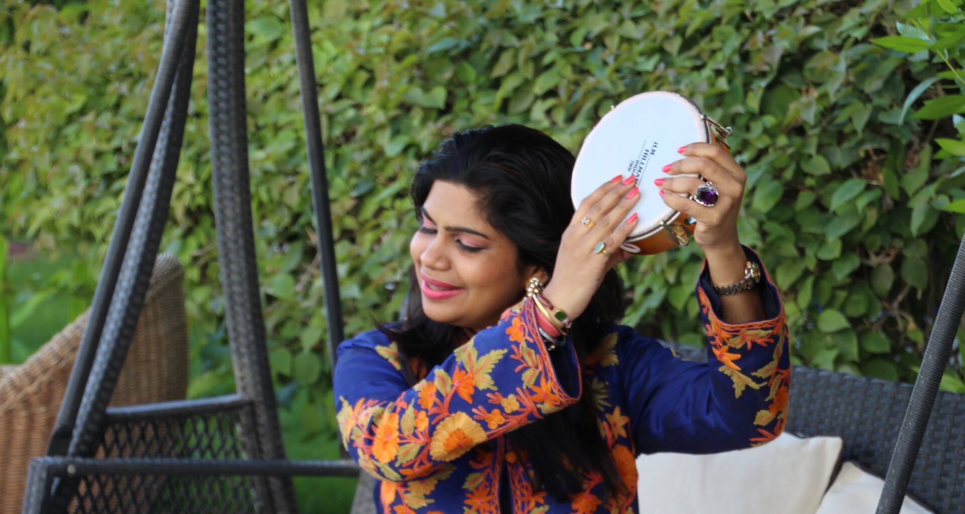 Anitha Shaiq - an Indian playback singer and music composer. 8 Talentsofworld Articles | www.talentsofworld.com