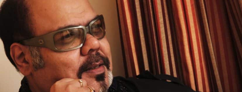 Jolly Mukherjee - an Indian singer "King of Strings". 4 Talentsofworld Articles | www.talentsofworld.com