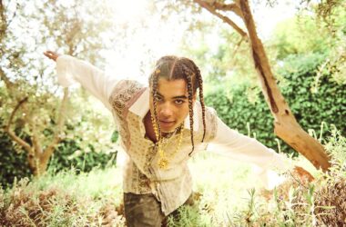 24kGoldn - an American rapper and singer. 12 Talentsofworld Articles | www.talentsofworld.com