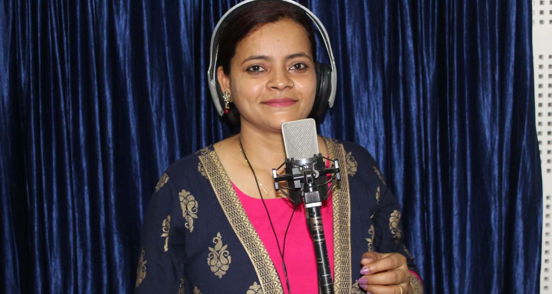 Chandan Tiwari - an Indian folk singer from Bihar. 7 www.talentsofworld.com | Talentsofworld Articles