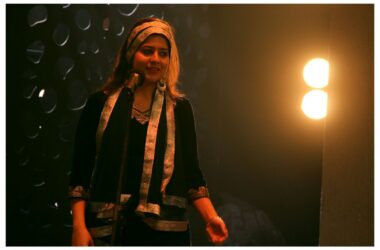 Vibha Saraf is an Indian singer-songwriter and Bollywood playback singer. 22 www.talentsofworld.com | Talentsofworld Articles