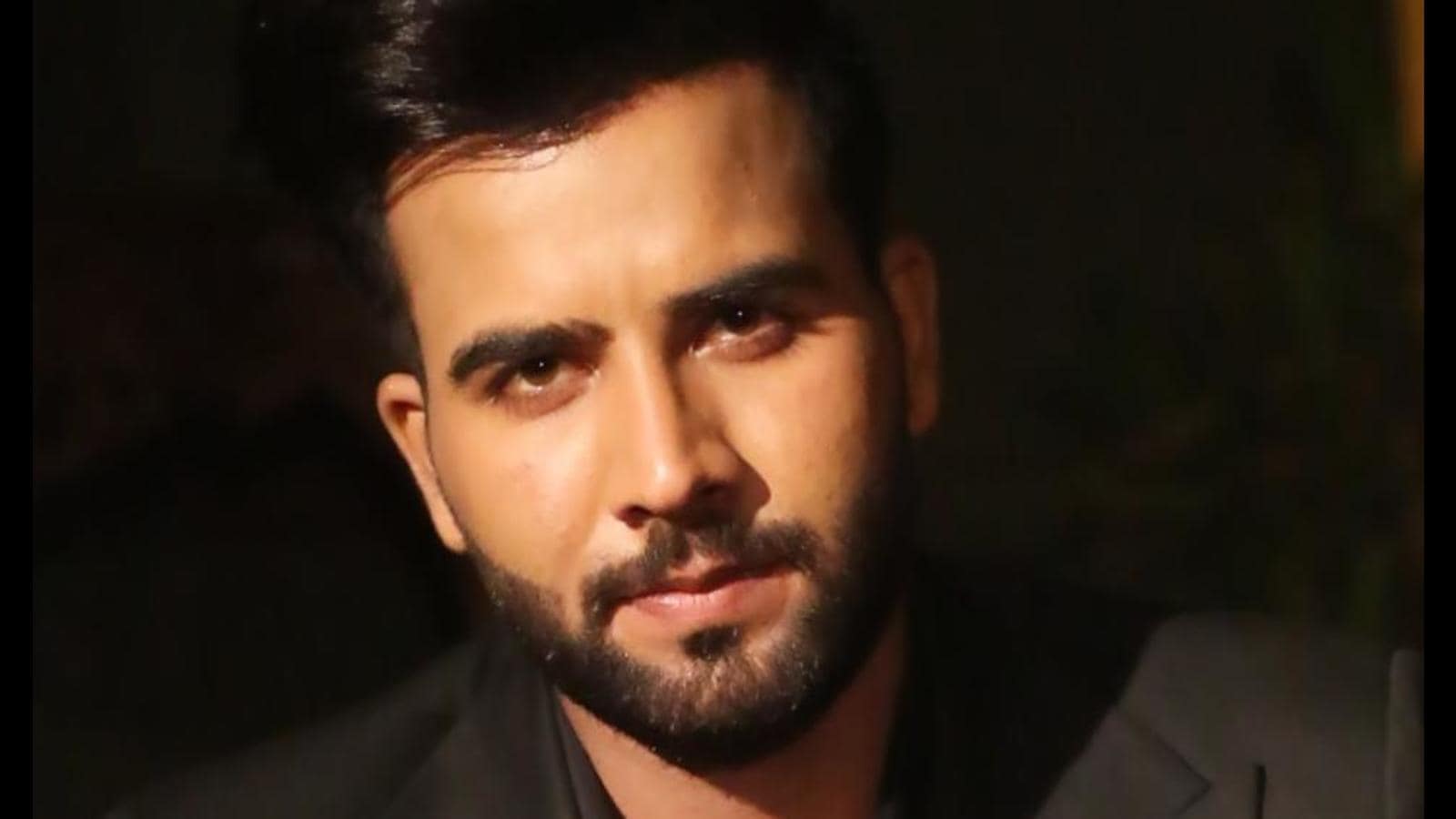 Hira Thind - a Punjabi singer and theatre actor. 5 Talentsofworld Articles | www.talentsofworld.com