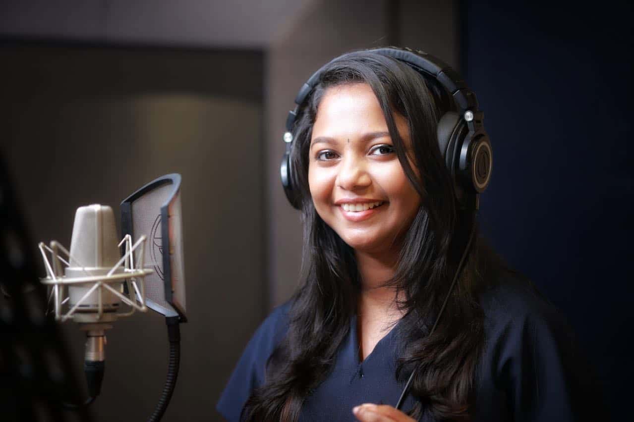 Swetha Ashok is an Indian playback singer. 6 www.talentsofworld.com | Talentsofworld Articles