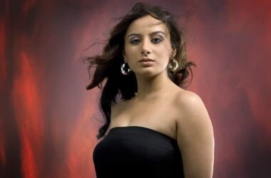 Pooja Gandhi is an Indian actress, who mainly works in Kannada, Hindi and Tamil films. 21 www.talentsofworld.com | Talentsofworld Articles