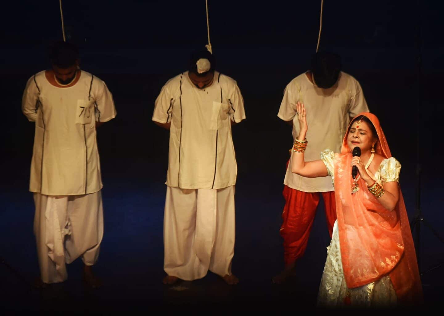 Malini Awasthi is an Indian folk singer. 7 Talentsofworld Articles | www.talentsofworld.com