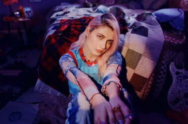 Baby Queen: A Rising Star Redefining Pop Music 20 Talentsofworld Articles | www.talentsofworld.com