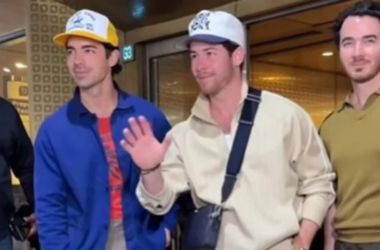 Nick Jonas poses with Kevin, Joe as they arrive in Mumbai ahead of Jonas Brothers' show at Lollapalooza India 21 www.talentsofworld.com | Talentsofworld Articles
