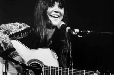 Melanie, Singer Who Made a Solo Splash at Woodstock, Dies at 76 18 www.talentsofworld.com | Talentsofworld Articles