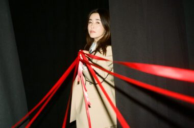 Maya Erskine, of ‘Mr. & Mrs. Smith,’ Thinks She Would Make a Good Spy 17 www.talentsofworld.com | Talentsofworld Articles