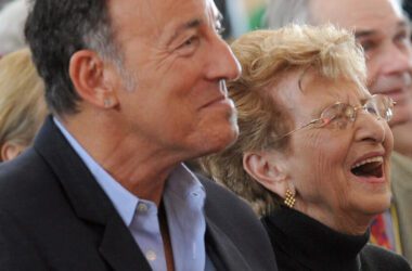 The Mother Who Gave Springsteen His Rock ’n’ Roll Spirit 23 www.talentsofworld.com | Talentsofworld Articles