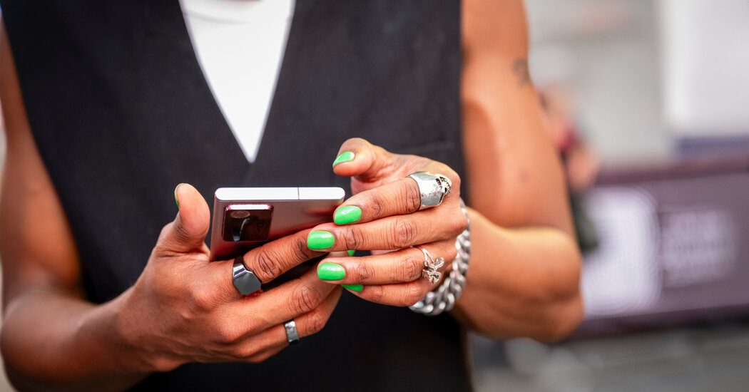 Millennials Flock to Instagram to Share Pictures of Themselves at 21 8 www.talentsofworld.com | Talentsofworld Articles