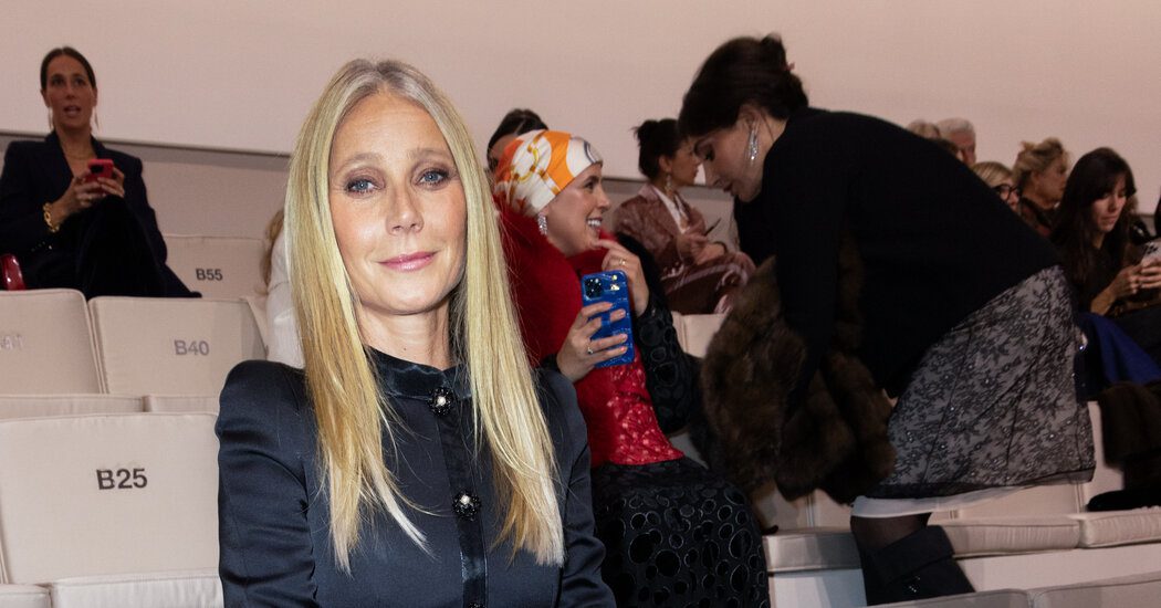 How Do I Wear Socks Without Looking Like a Schoolgirl? 6 www.talentsofworld.com | Talentsofworld Articles