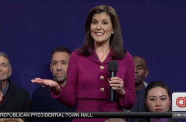 S.N.L. Brings Nikki Haley Into the Mix 10 www.talentsofworld.com | Talentsofworld Articles