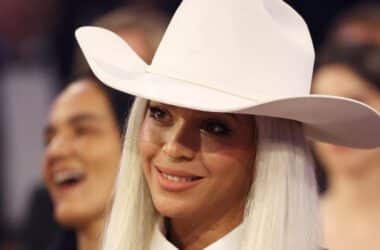 Beyoncé Fan’s Radio Request Reignites Country Music Debate 16 www.talentsofworld.com | Talentsofworld Articles