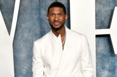 Usher announces he'll go on Past Present Future tour after headlining Super Bowl halftime 10 www.talentsofworld.com | Talentsofworld Articles
