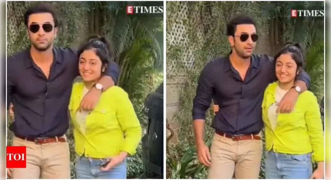 Ranbir Kapoor and niece Samara Sahni steal hearts with adorable poses at Jeh's birthday bash | - Times of India