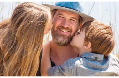 Kenneth Mitchell Death News: Kenneth Mitchell dies after 5-year battle with ALS; 'Star Trek' family mourn his demise | - Times of India 16 Kenneth Mitchell Death News: Kenneth Mitchell dies after 5-year battle with ALS; 'Star Trek' family mourn his demise | - Times of India