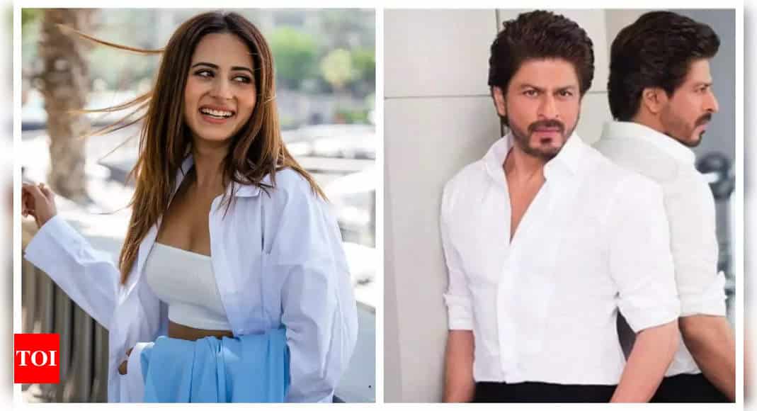 Sargun Mehta reveals she refused to meet Shah Rukh Khan until they collaborate; says SRK recorded a video for her | - Times of India 8 Sargun Mehta reveals she refused to meet Shah Rukh Khan until they collaborate; says SRK recorded a video for her | - Times of India