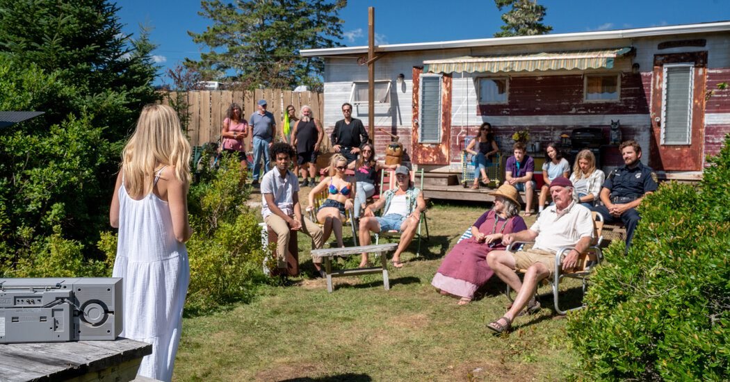 What to Watch This Weekend: A Dysfunctional Family Dramedy