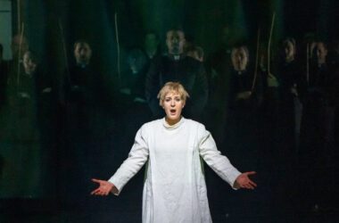 Review: A Soprano Cements Her Stardom in the Met’s New ‘Forza’ 15 Review: A Soprano Cements Her Stardom in the Met’s New ‘Forza’