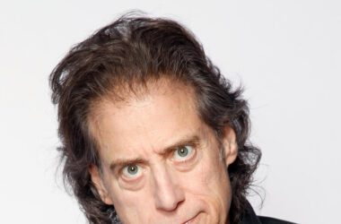 Richard Lewis, Acerbic Comedian and Character Actor, Dies at 76 17 Richard Lewis, Acerbic Comedian and Character Actor, Dies at 76