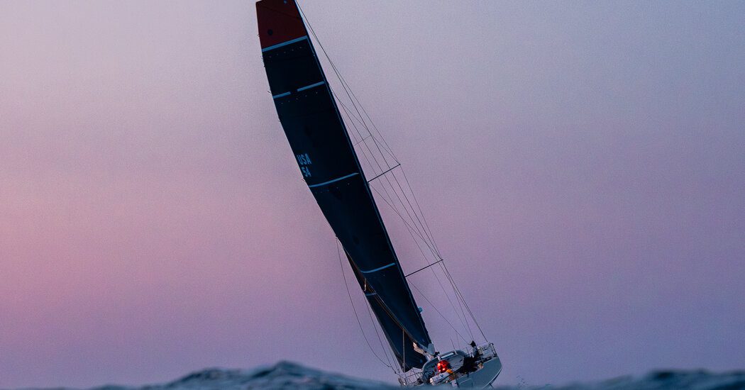 Alone on the Ocean, With 400,000 Friends 8 Alone on the Ocean, With 400,000 Friends