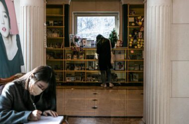 A K-Pop Star’s Lonely Downward Spiral 12 A K-Pop Star’s Lonely Downward Spiral