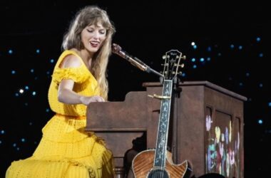 Taylor Swift's Singapore Eras Tour Day 1: ‘Rep TV’ chaos unleashed, I Don't Wanna Live Forever's surprise comeback 11 Taylor Swift's Singapore Eras Tour Day 1: ‘Rep TV’ chaos unleashed, I Don't Wanna Live Forever's surprise comeback