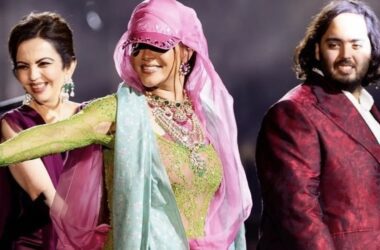 Rihanna blasted for 'lazy-lackluster’ show at Indian billionaire's wedding, paid double Beyoncé's fee 16 Rihanna blasted for 'lazy-lackluster’ show at Indian billionaire's wedding, paid double Beyoncé's fee