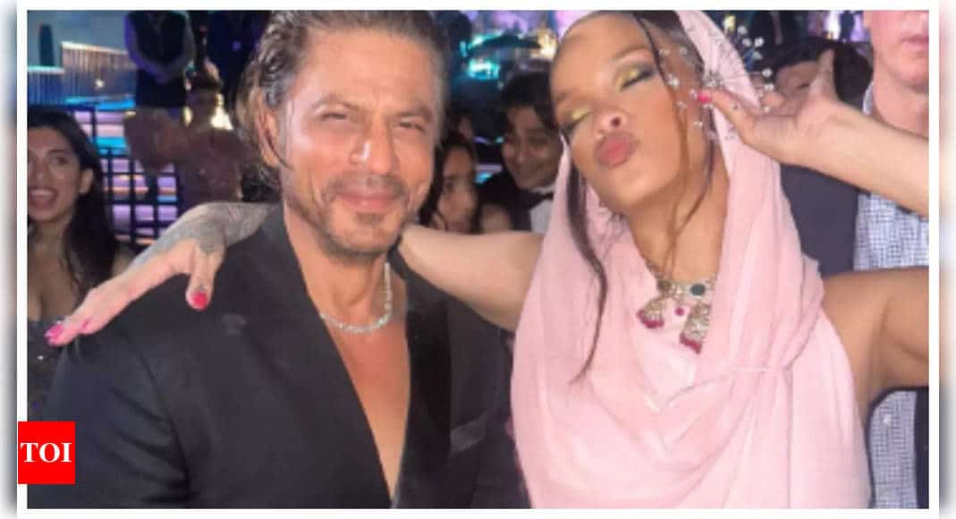 Shah Rukh Khan and Rihanna's picture from Anant Ambani and Radhika Merchant's pre-wedding bash goes viral | Hindi Movie News - Times of India 6 Shah Rukh Khan and Rihanna's picture from Anant Ambani and Radhika Merchant's pre-wedding bash goes viral | Hindi Movie News - Times of India