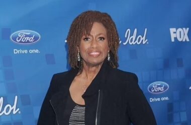 Kelly Clarkson's American Idol coach Debra Byrd dies, ‘heartbroken’ Jennifer Hudson posts emotional adieu 8 Kelly Clarkson's American Idol coach Debra Byrd dies, ‘heartbroken’ Jennifer Hudson posts emotional adieu