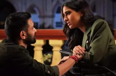 When '12th Fail' star Vikrant Massey apologised to Sara Ali Khan for thinking 'she's a star-kid, her priorities might be hair and make-up'; netizens react on viral video | Hindi Movie News - Times of India 14 When '12th Fail' star Vikrant Massey apologised to Sara Ali Khan for thinking 'she's a star-kid, her priorities might be hair and make-up'; netizens react on viral video | Hindi Movie News - Times of India