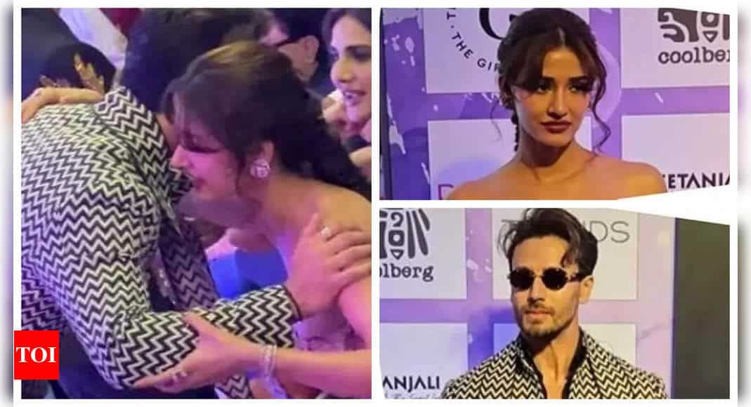 Tiger Shroff shares a warm hug with rumoured ex-girlfriend Disha Patani at an award function - See photos | - Times of India 6 Tiger Shroff shares a warm hug with rumoured ex-girlfriend Disha Patani at an award function - See photos | - Times of India