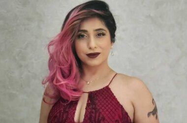 Neha Bhasin on her weight loss: I was fasting for almost 17-18 hours 14 Neha Bhasin on her weight loss: I was fasting for almost 17-18 hours
