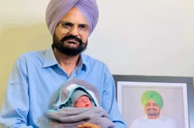 Sidhu Moosewala’s baby brother Shubhdeep arrives home; father Balkaur Singh urges people to wait for a few days to meet the newborn | - Times of India 16 Sidhu Moosewala’s baby brother Shubhdeep arrives home; father Balkaur Singh urges people to wait for a few days to meet the newborn | - Times of India