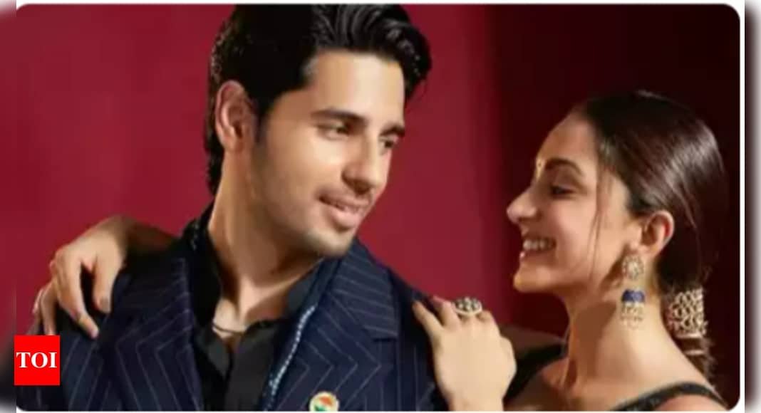 Holi 2024: Kiara Advani shares festive pic with husband Sidharth Malhotra, calls him 'homie' : see inside | Hindi Movie News - Times of India