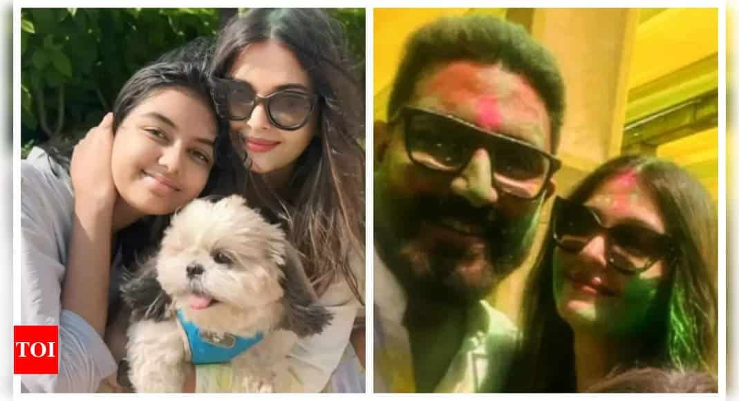 after ringing in holi with bachchan family, aishwarya rai bachchan, abhishek bachchan and aaradhya bachchan celebrate with close friends - inside pics | - Times of India