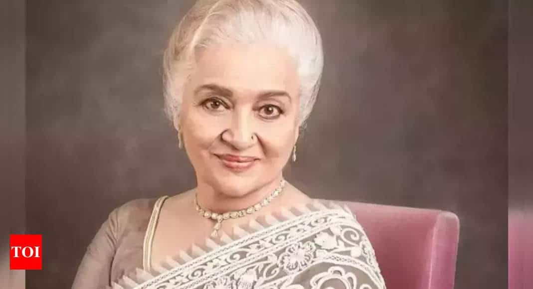 Asha Parekh reflects on the unconventional Holi sequence in 'Kati Patang' | - Times of India